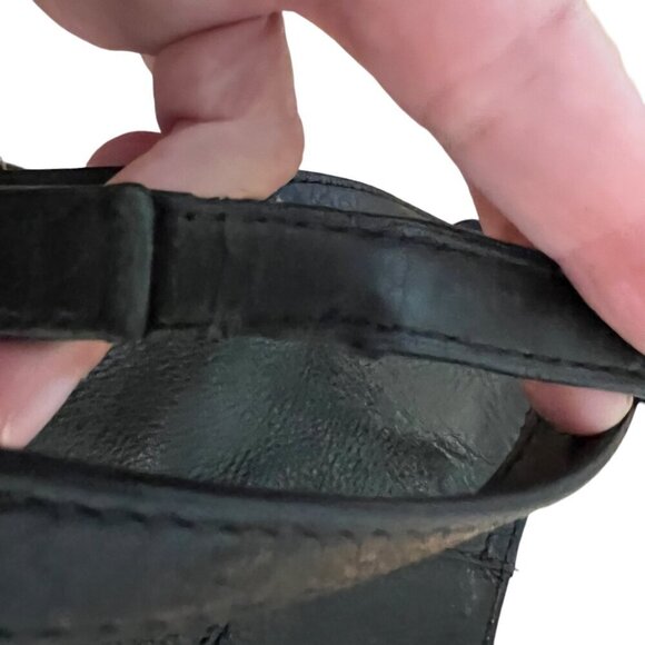 Margot NY Black Leather Crossbody Shoulder Bag with Easy Phone Access - Picture 4 of 11